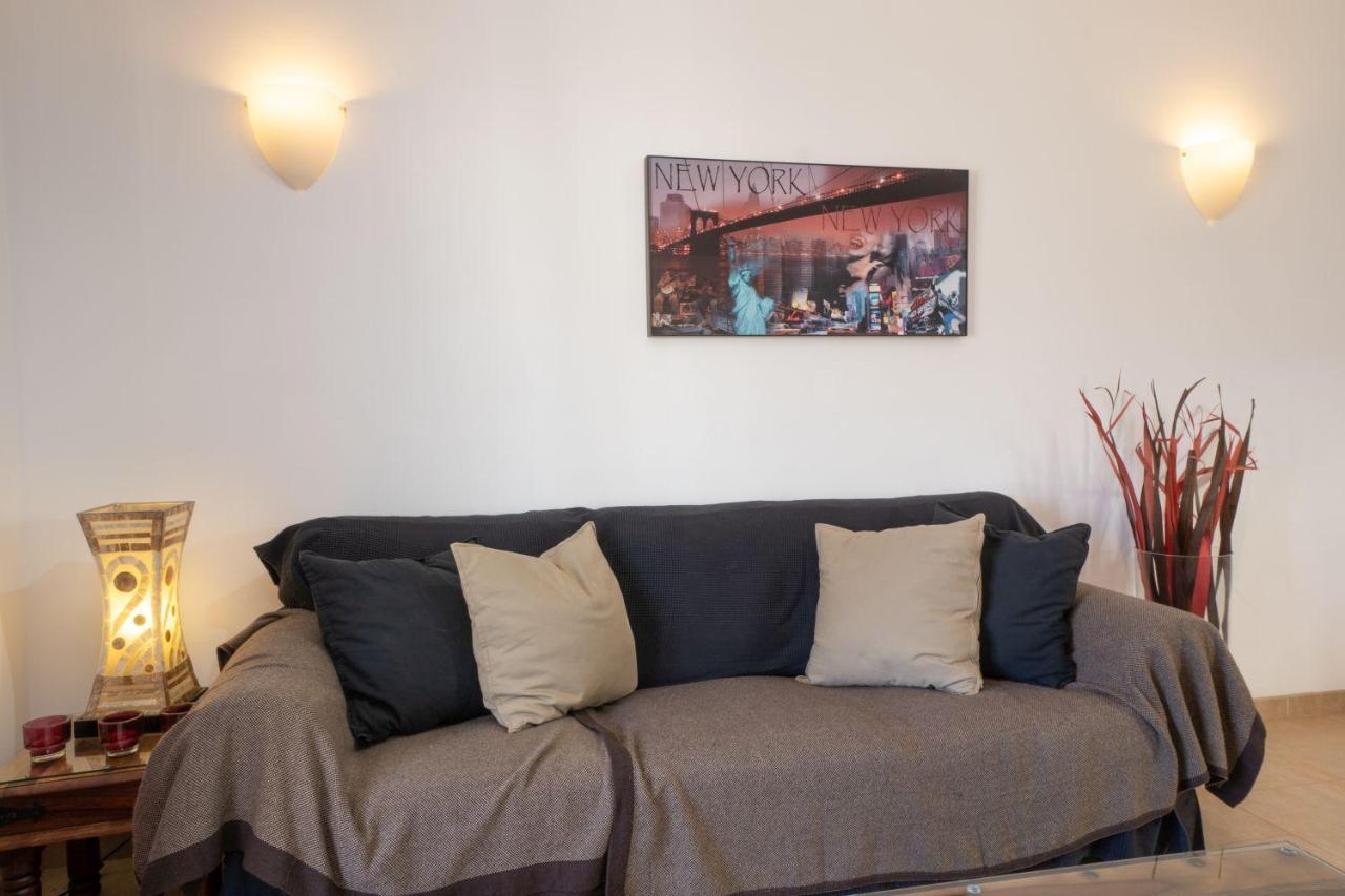 Plaza Espana, Paseo Nuevo 2B2D Menyber 内尔哈 外观 照片