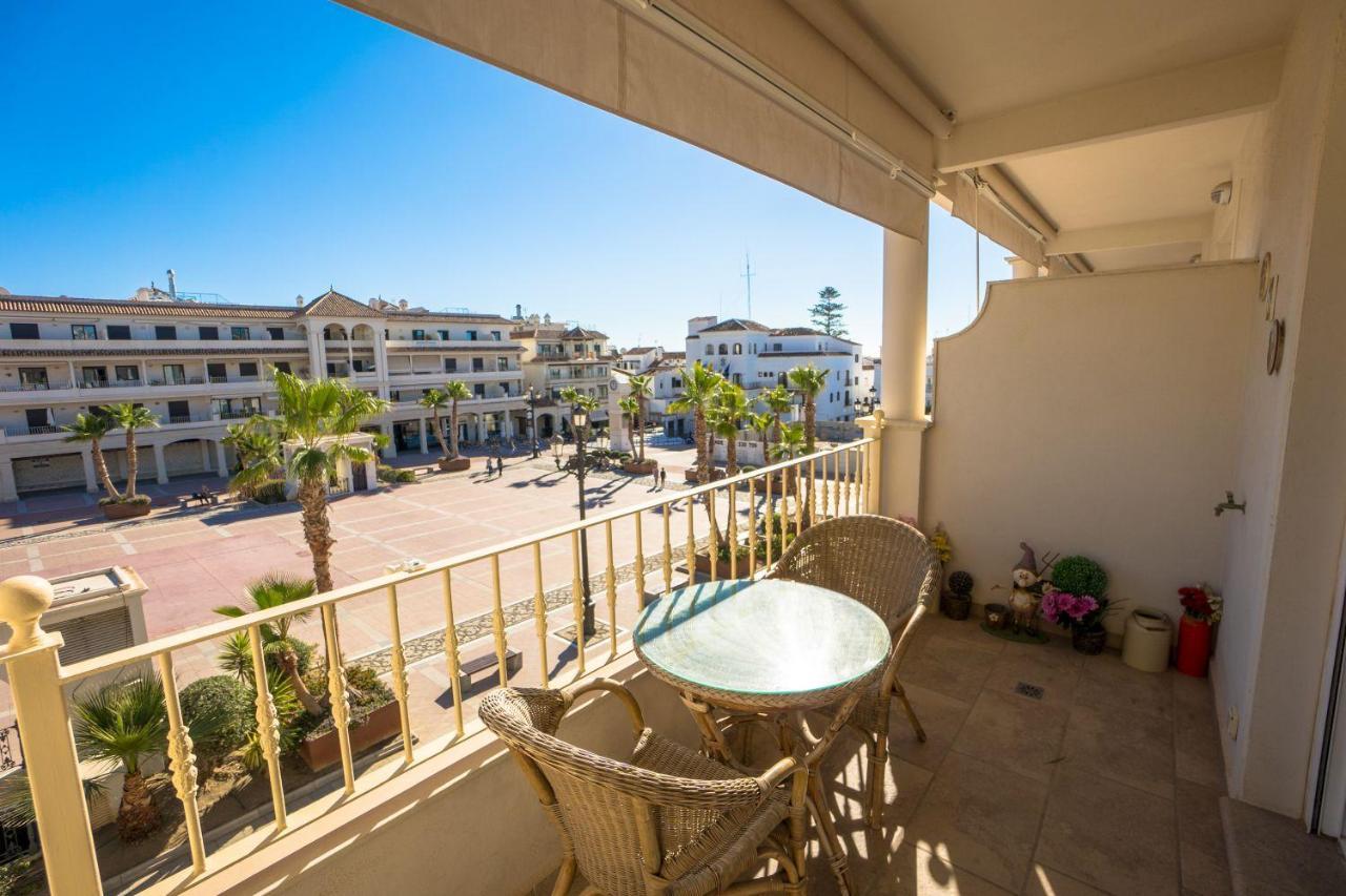 Plaza Espana, Paseo Nuevo 2B2D Menyber 内尔哈 外观 照片