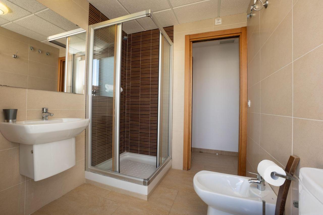 Plaza Espana, Paseo Nuevo 2B2D Menyber 内尔哈 外观 照片
